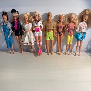 Large Collection of Vintage Barbie, Ken , Midge & Whitney Barbie Dolls- 8 Total